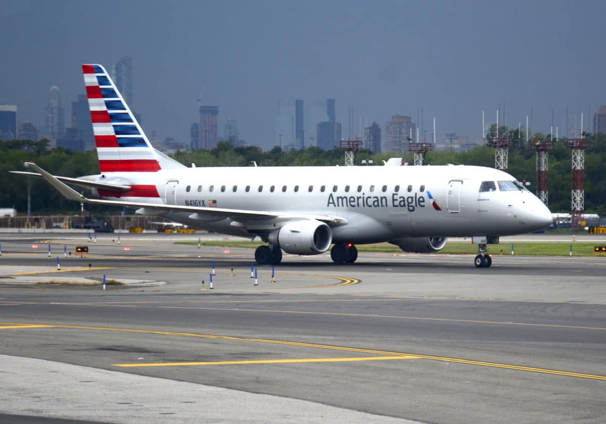 Uçuş 40 dakika ertelendi, pilot yolculara pizza ısmarladı